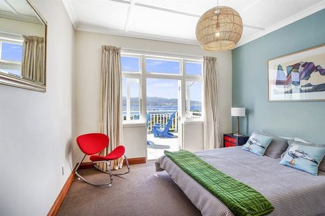 Photo of property in 49 Hungerford Road, Lyall Bay, Wellington, 6022