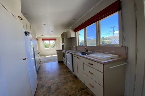 Photo of property in 12 Palmerston Road, Havelock North, 4130