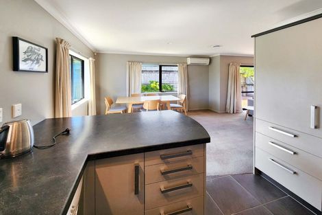 Photo of property in 2 Percy Kinsman Crescent, Riverstone Terraces, Upper Hutt, 5018