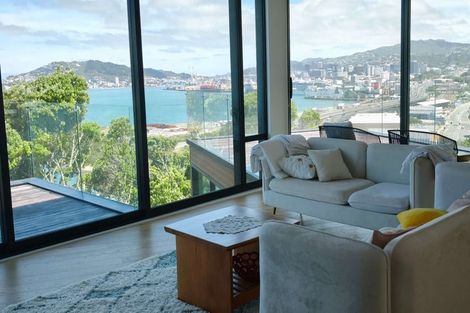 Photo of property in 10 Satchell Way, Kaiwharawhara, Wellington, 6035