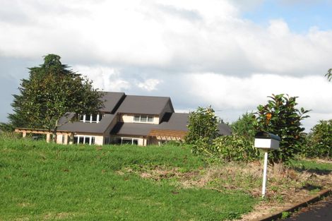 Photo of property in 163 Polo Prince Drive, Alfriston, Auckland, 2105