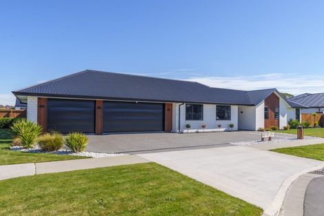 Photo of property in 30 Mcquillan Avenue, Woodend, 7610