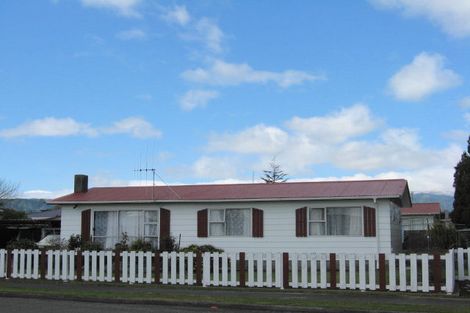 Photo of property in 10 Heather Street, Levin, 5510