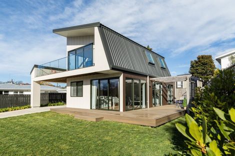 Photo of property in 32a Lucknow Road, Havelock North, 4130