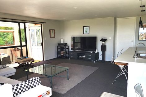 Photo of property in 34b Totara Road, Stanmore Bay, Whangaparaoa, 0932