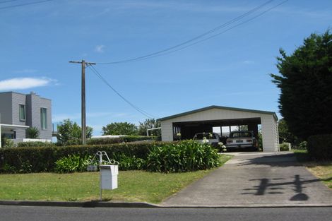 Photo of property in 93 Torkar Road, Clarks Beach, 2122
