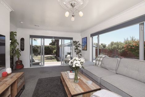 Photo of property in 80 Pacific Road, North New Brighton, Christchurch, 8083