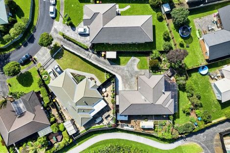 Photo of property in 10 Lutana Place, Burswood, Auckland, 2013