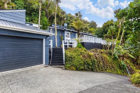 Photo of property in 157 Woodlands Park Road, Titirangi, Auckland, 0604