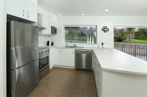 Photo of property in 64b Colwill Road, Massey, Auckland, 0614