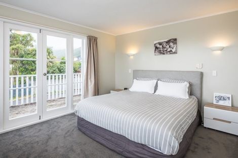 Photo of property in 26a Seddon Street, Waikanae, 5036