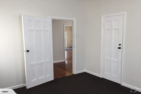 Photo of property in 73 Bell Road, Waiwhetu, Lower Hutt, 5010