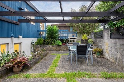 Photo of property in 30 Amante Crescent, Mairangi Bay, Auckland, 0630