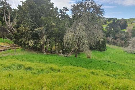 Photo of property in 581 Valley Road, Kaiwaka, 0573