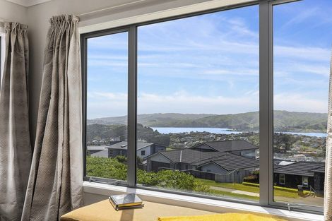 Photo of property in 84 Endeavour Drive, Whitby, Porirua, 5024