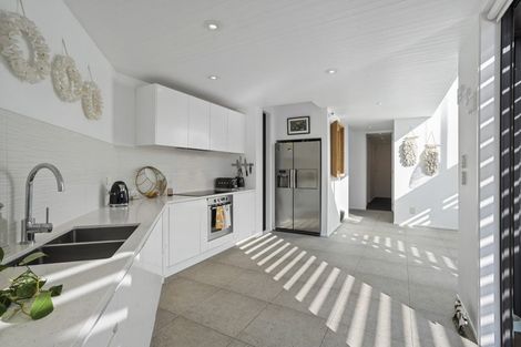 Photo of property in 2/3 Craig Road, Milford, Auckland, 0620