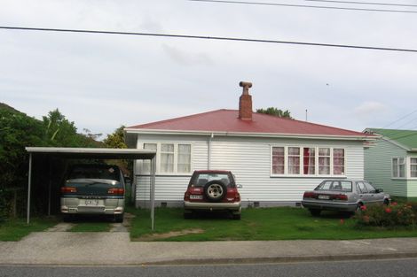 Photo of property in 37 Brasell Street, Fairfield, Lower Hutt, 5011