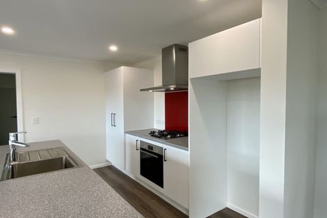 Photo of property in 13 Saint Vincent Terrace, Grenada Village, Wellington, 6037