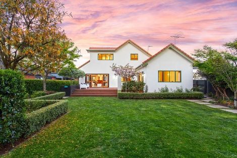 Photo of property in 31 Thornycroft Street, Fendalton, Christchurch, 8052