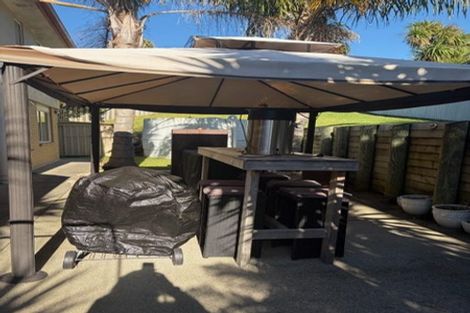 Photo of property in 19 Toomer Place, Beachlands, Auckland, 2018