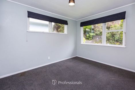 Photo of property in 27 Ngahere Street, Stokes Valley, Lower Hutt, 5019