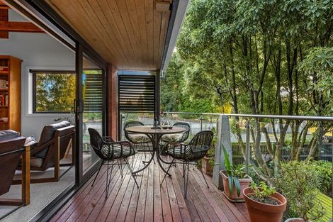 Photo of property in 69 Searells Road, Strowan, Christchurch, 8052