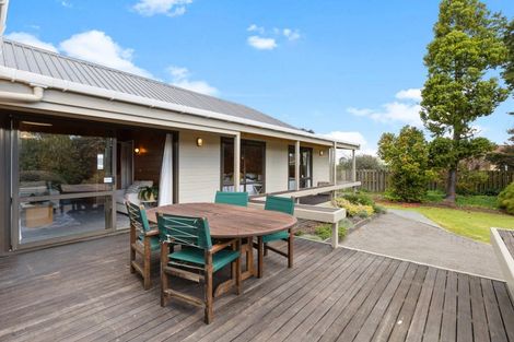 Photo of property in 14 Parfitt Place, Ngatea, 3503