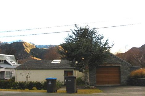 Photo of property in 8 Kent Street, Arrowtown, 9302
