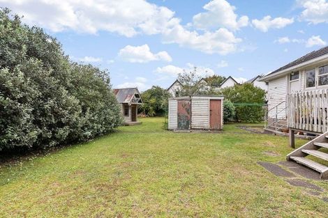 Photo of property in 9 Mavis Place, Beach Haven, Auckland, 0626