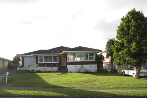 Photo of property in 82 Reeves Road, Pakuranga Heights, Auckland, 2010