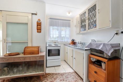 Photo of property in 27 Ocean View Road, Waihi Beach, 3611