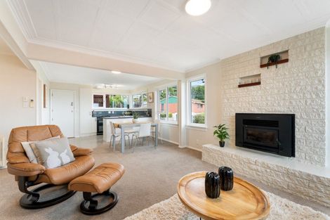 Photo of property in 9 Honeystone Street, Helensburgh, Dunedin, 9010