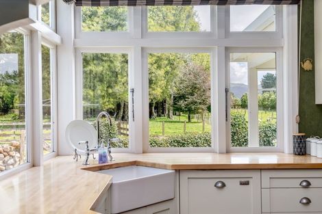 Photo of property in 977 Kakariki Road, Eketahuna, 4995