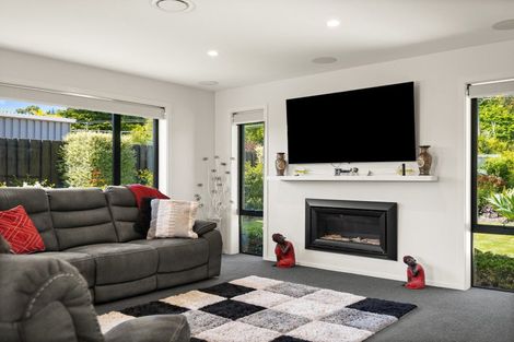 Photo of property in 9 Greenhithe Street, Waihola, Milton, 9073