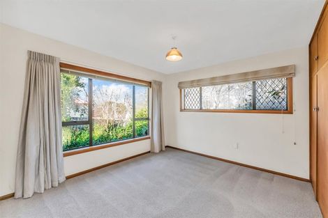 Photo of property in 27 Lochee Road, Upper Riccarton, Christchurch, 8041