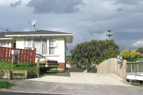 Photo of property in 243 Glengarry Road, Glen Eden, Auckland, 0602