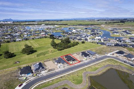 Photo of property in 71 Kaurinui Crescent, One Tree Point, 0118