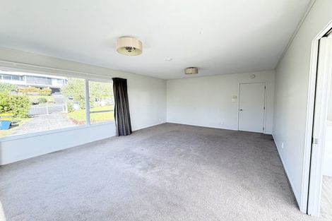 Photo of property in 122 Hugh Green Drive, Pinehill, Auckland, 0632