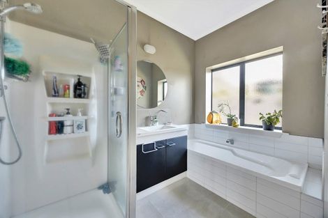 Photo of property in 40 Stoneleigh Drive, Chartwell, Hamilton, 3210