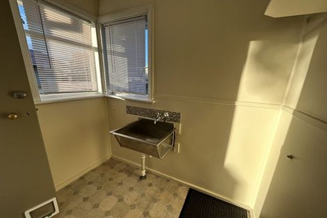 Photo of property in 37 Lambeth Crescent, Redwood, Christchurch, 8051
