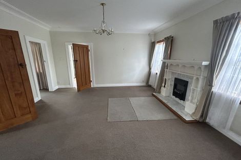 Photo of property in 227 The Parade, Island Bay, Wellington, 6023