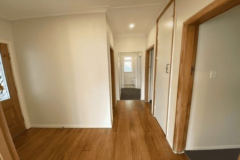Photo of property in 5 Lonsdale Crescent, Rongotai, Wellington, 6022