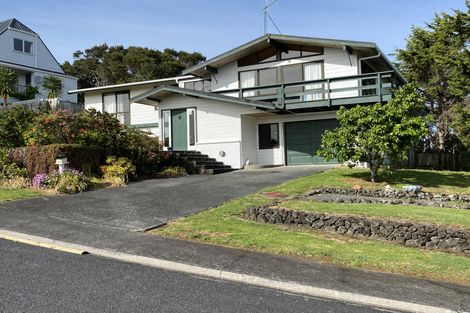 Photo of property in 11 Tui Grove, Paihia, 0200
