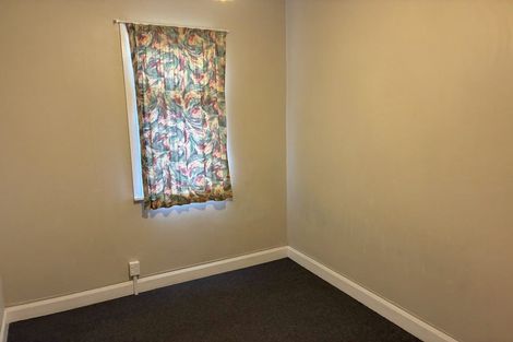 Photo of property in 48 Queens Drive, Lyall Bay, Wellington, 6022