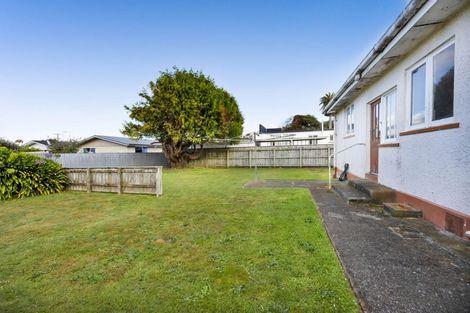 Photo of property in 225 South Road, Hawera, 4610