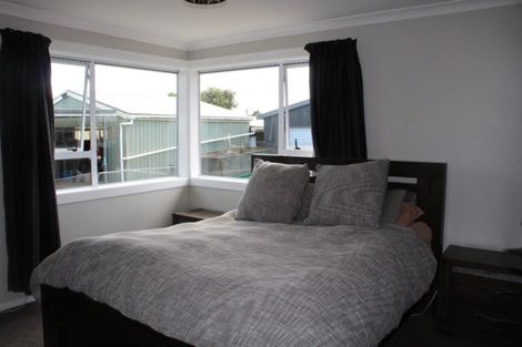 Photo of property in 6 Church Street, Winton, 9720