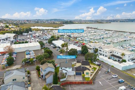 Photo of property in 11l Clearwater Cove, West Harbour, Auckland, 0618