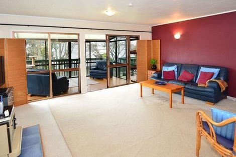 Photo of property in 51 Gledstane Road, Stanmore Bay, Whangaparaoa, 0932