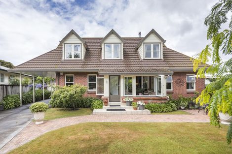 Photo of property in 26 Saint Albans Avenue, Hokowhitu, Palmerston North, 4410