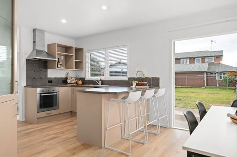Photo of property in 17a Kingsley Street, St Andrews, Hamilton, 3200